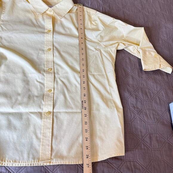Foxcroft sz 16W Women’s Wrinkle Free Button Up Shirt Shaped Yellow - Picture 9 of 9